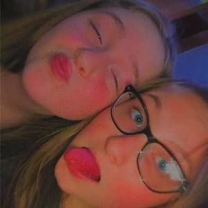 Meet your Posher, Avery